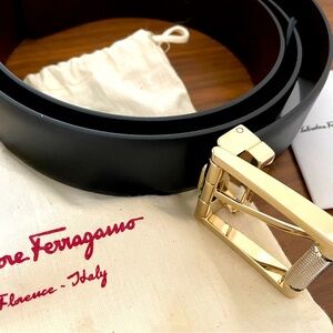 Salvatore Ferragamo Men’s black belt, gold detail NWT